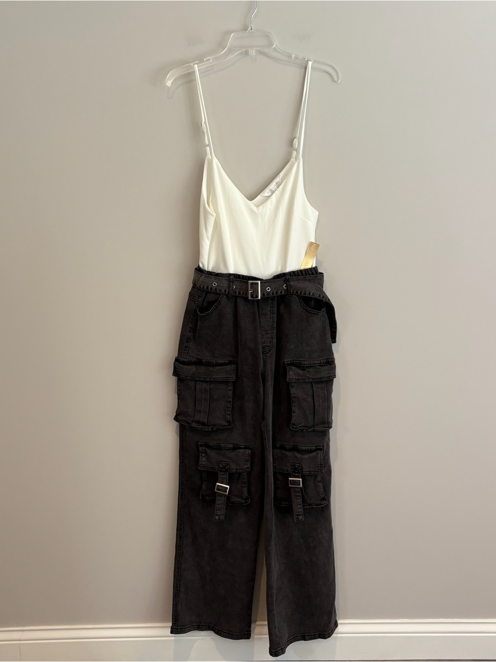 Riley + James Wide-Leg Cargo Jumpsuit w/Utility Pockets and Belted Waist Size M